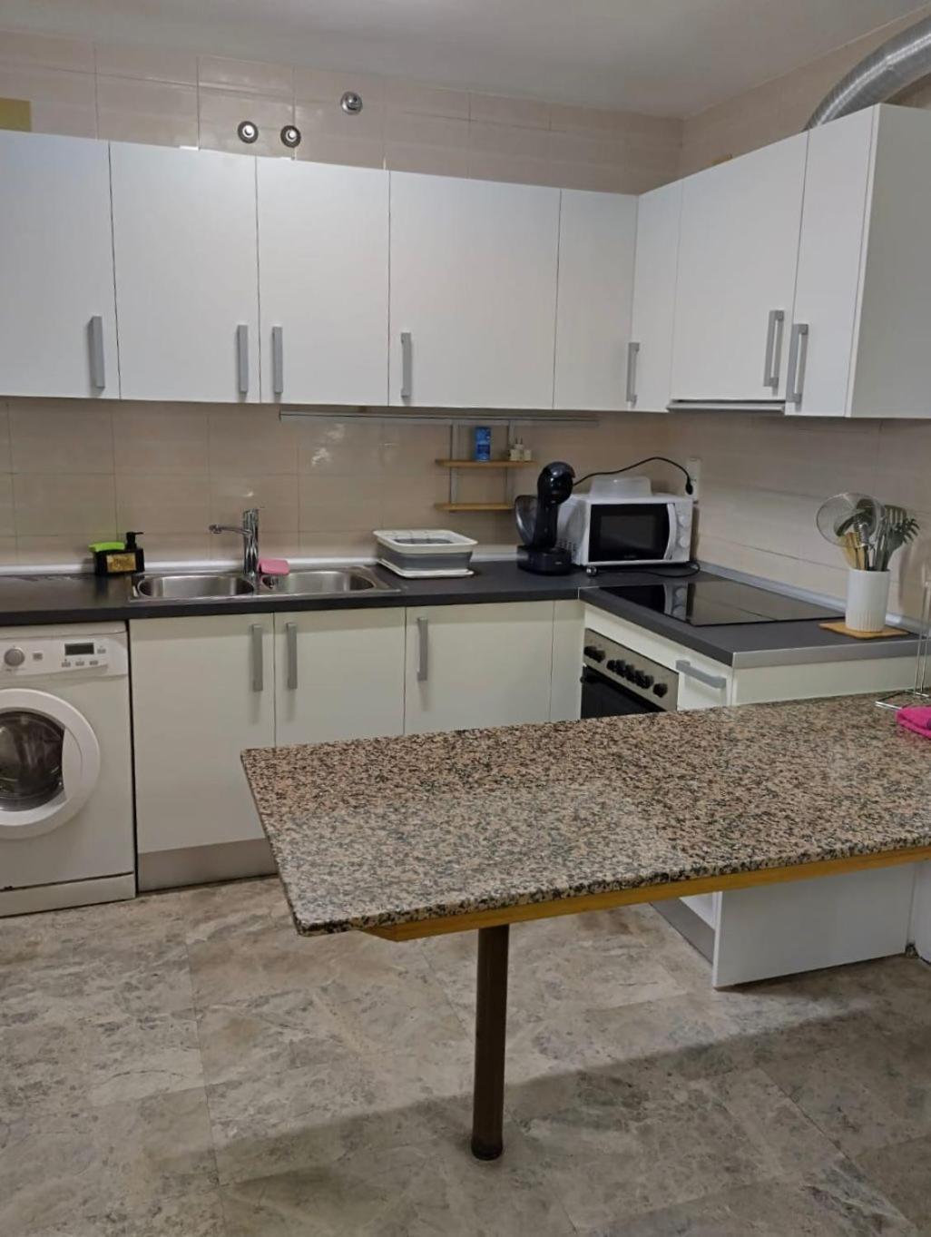 Apartamento Cala Dorada Salou Exterior foto