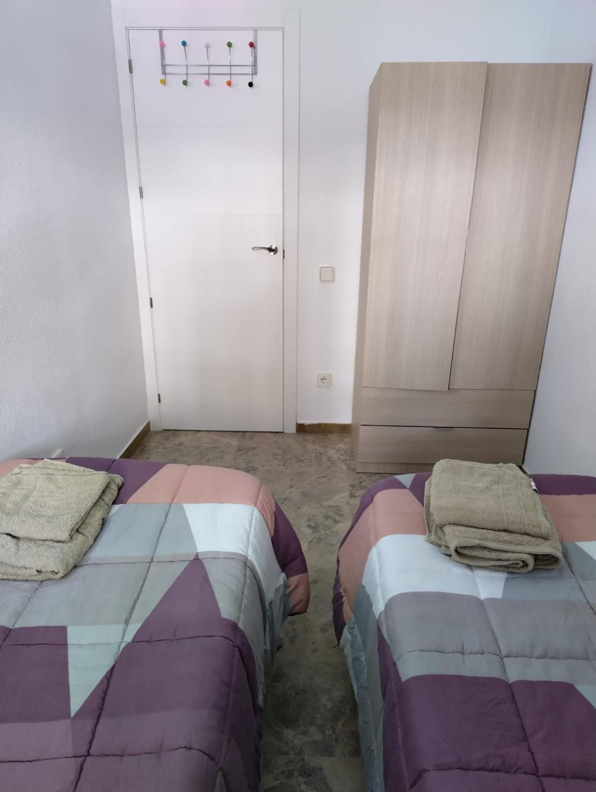 Apartamento Cala Dorada Salou Exterior foto