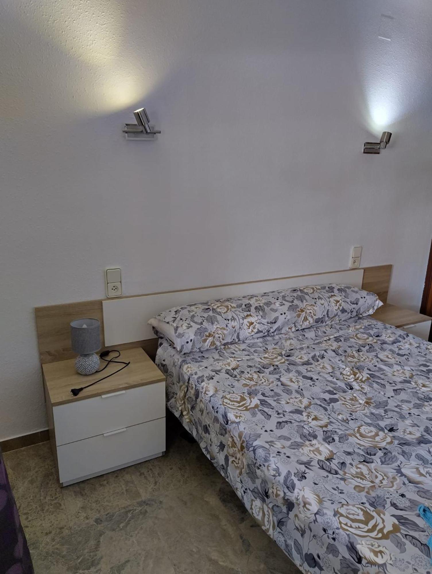 Apartamento Cala Dorada Salou Exterior foto